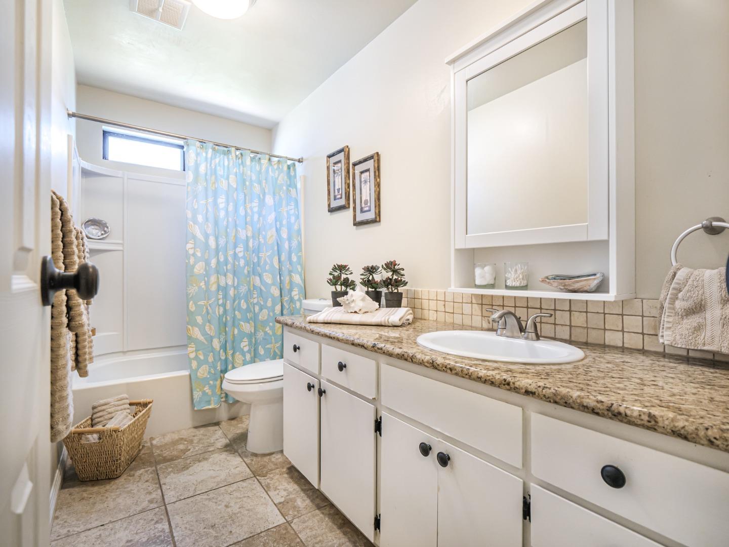 Detail Gallery Image 13 of 31 For 1925 46th Ave #31,  Capitola,  CA 95010 - 1 Beds | 1 Baths