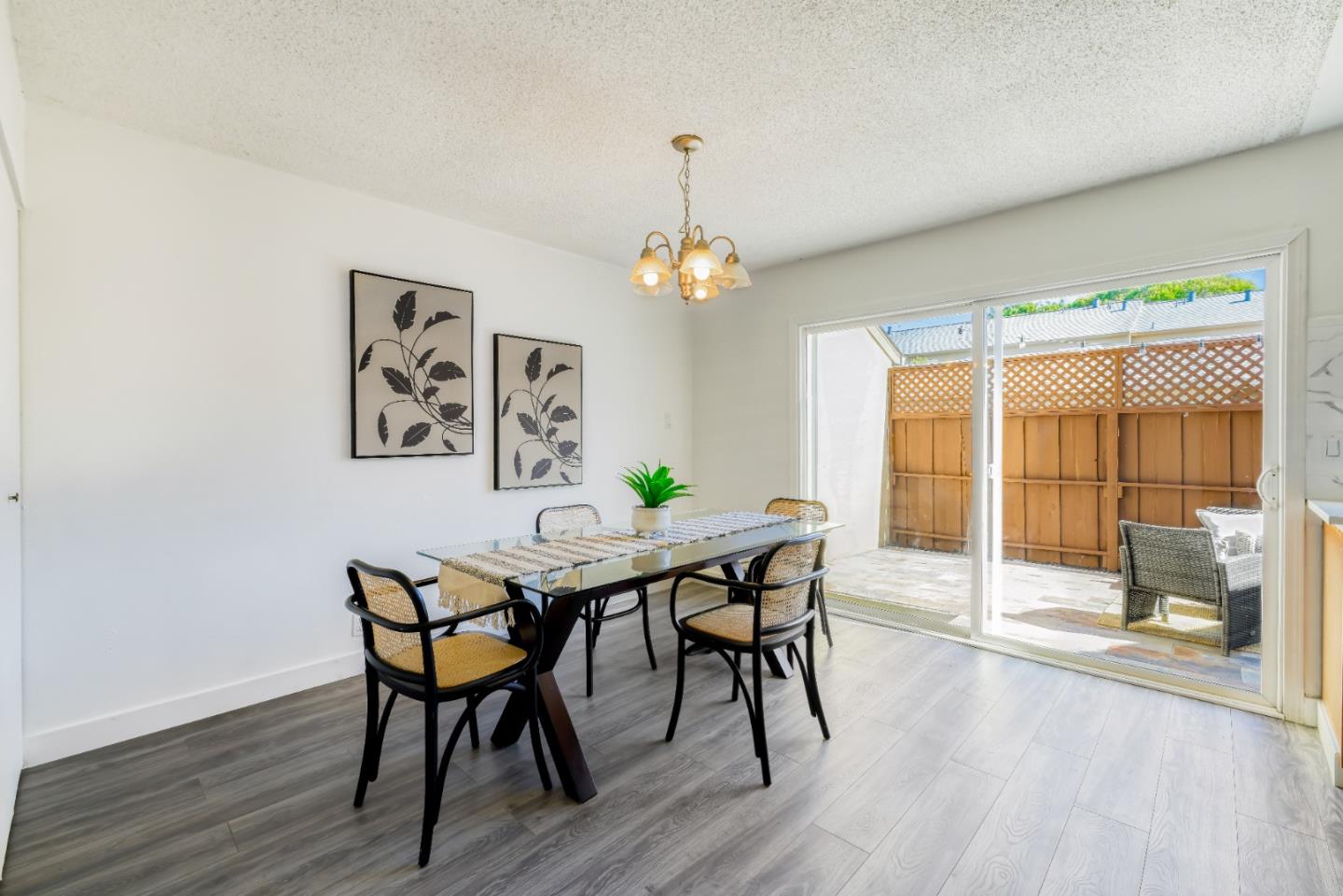 Detail Gallery Image 1 of 1 For 4207 Solar Cir, Union City,  CA 94587 - 3 Beds | 1/1 Baths