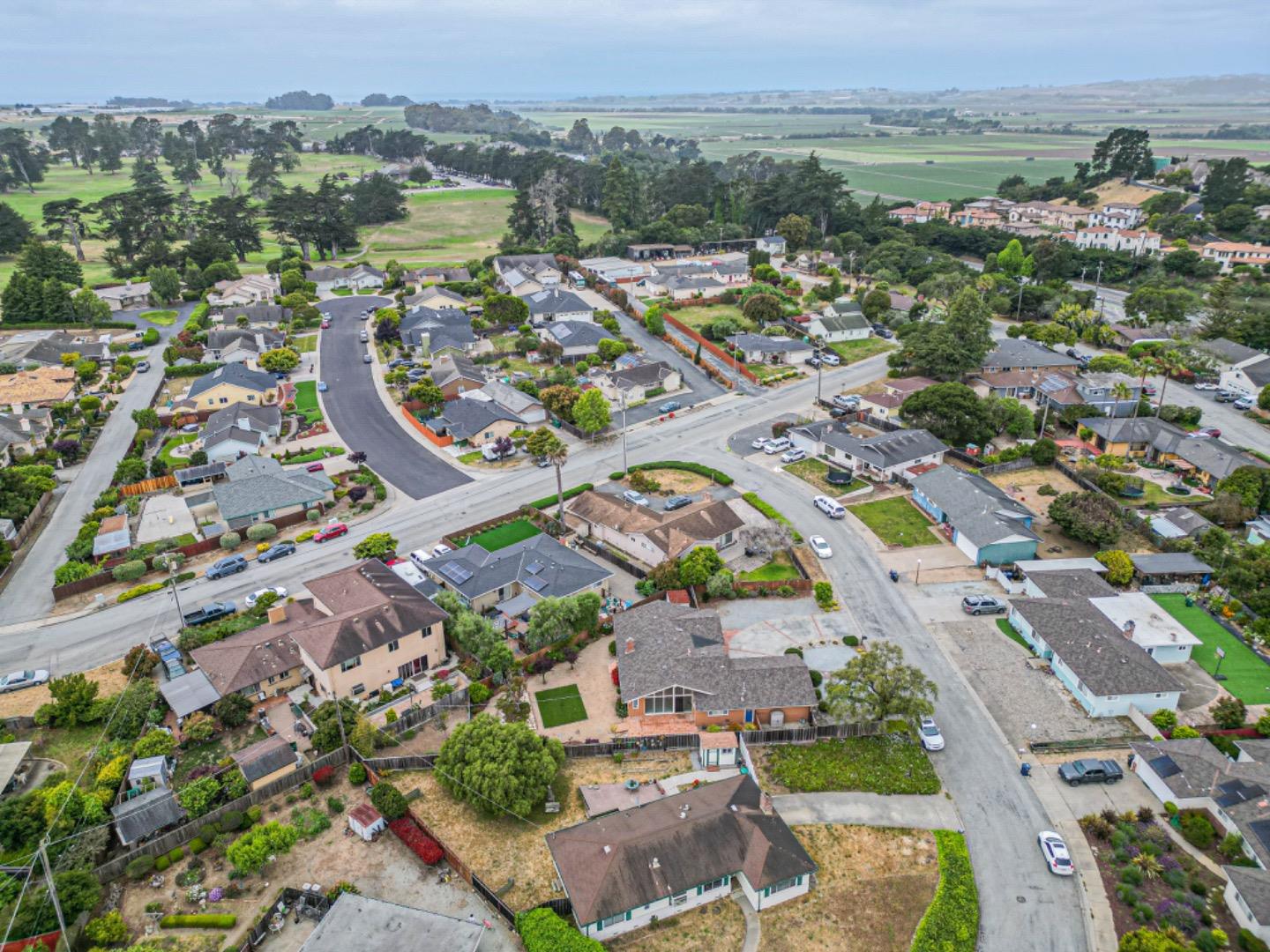 Detail Gallery Image 13 of 55 For 10 Verde Way, Royal Oaks,  CA 95076 - 3 Beds | 2 Baths