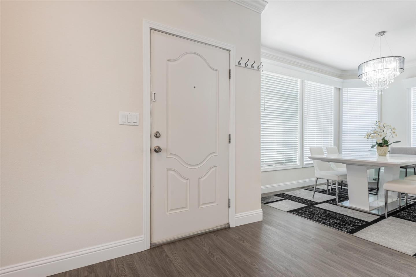 Detail Gallery Image 6 of 46 For 1220 Tasman Dr #284,  Sunnyvale,  CA 94089 - 3 Beds | 2 Baths