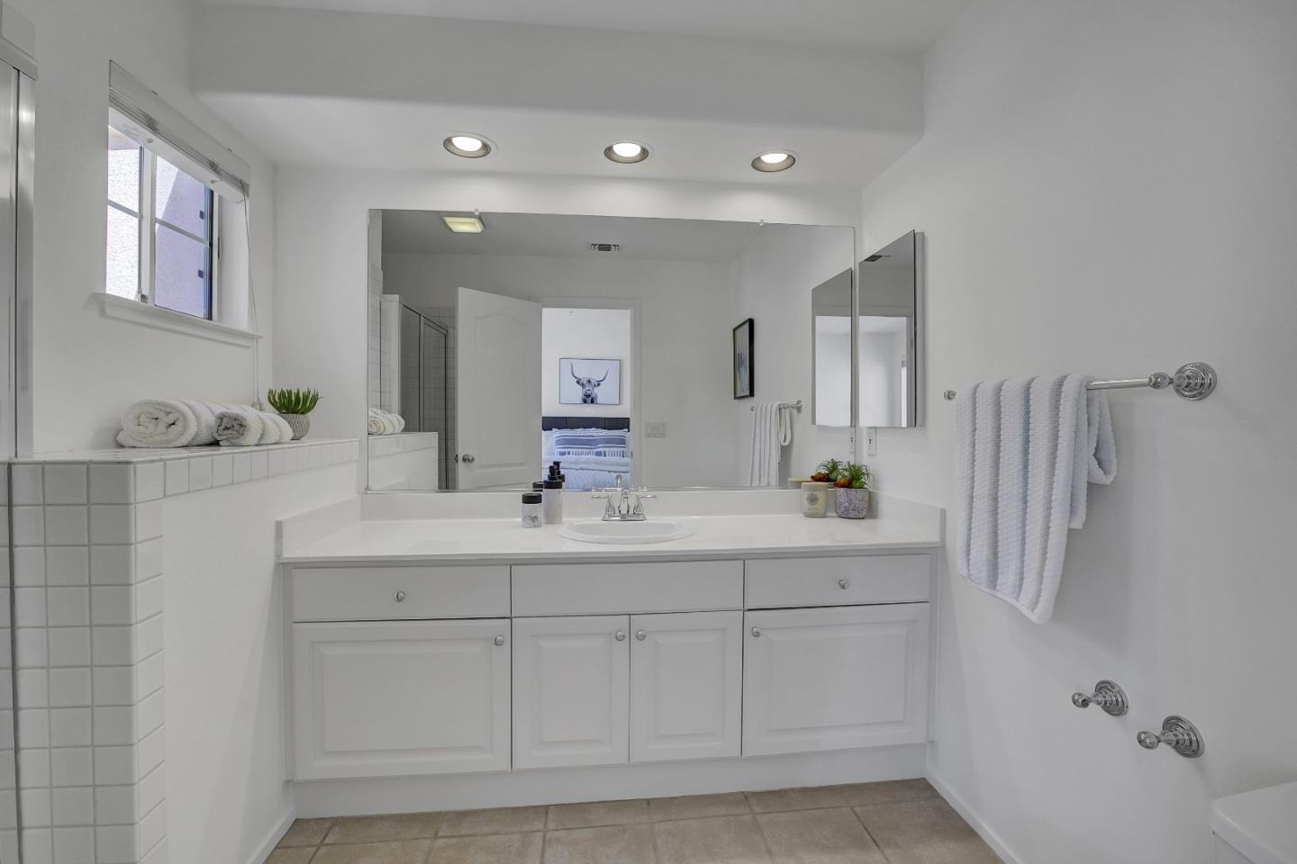 Detail Gallery Image 33 of 54 For 978 Alpine Ter #4,  Sunnyvale,  CA 94086 - 2 Beds | 2/1 Baths