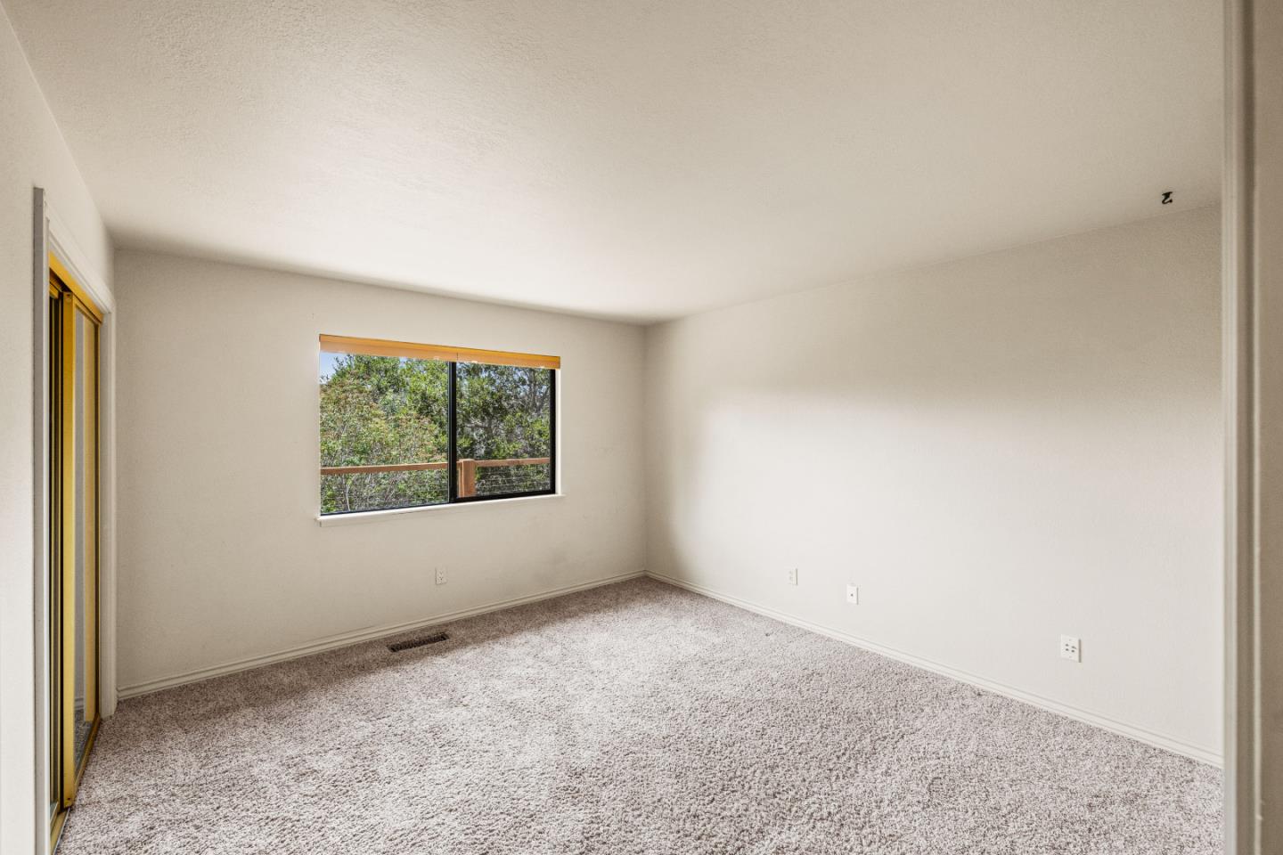 Detail Gallery Image 20 of 32 For 13482 Paseo Terrano, Salinas,  CA 93908 - 3 Beds | 2 Baths