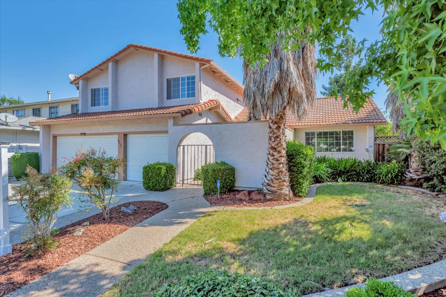 Detail Gallery Image 1 of 44 For 6606 Skyfarm Dr, San Jose,  CA 95120 - 4 Beds | 2/1 Baths