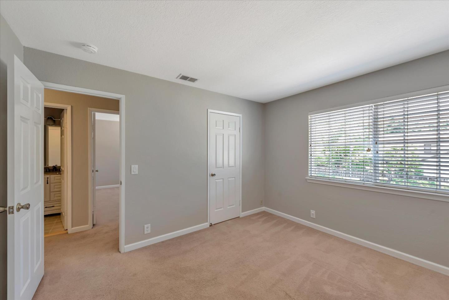 Detail Gallery Image 29 of 44 For 6606 Skyfarm Dr, San Jose,  CA 95120 - 4 Beds | 2/1 Baths