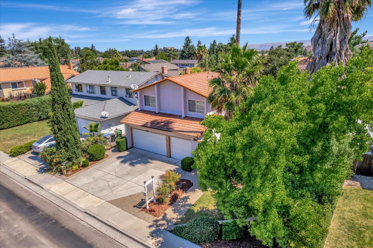 Detail Gallery Image 41 of 44 For 6606 Skyfarm Dr, San Jose,  CA 95120 - 4 Beds | 2/1 Baths