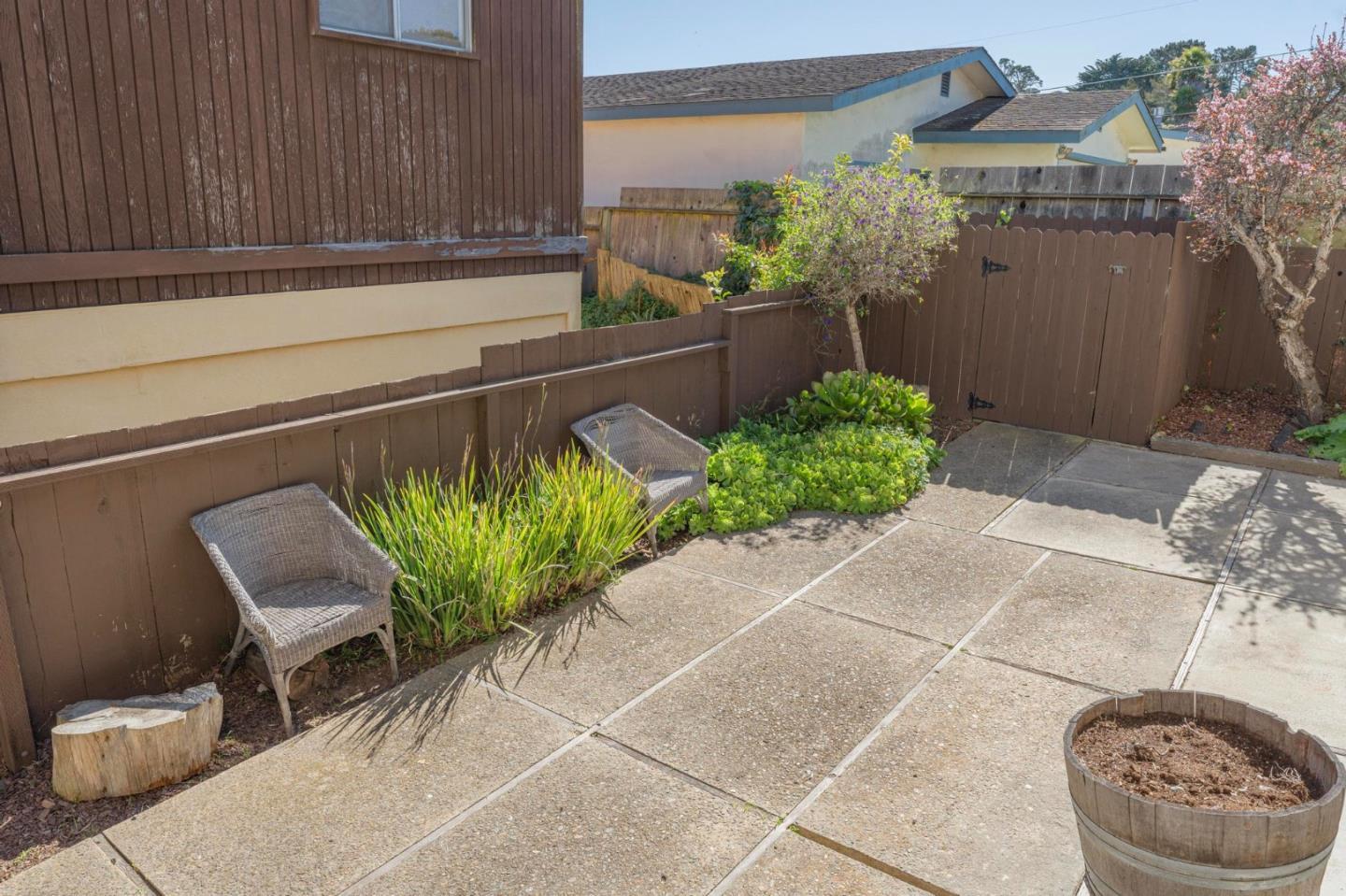 Detail Gallery Image 49 of 51 For 457 Spencer St, Monterey,  CA 93940 - 8 Beds | 5/2 Baths