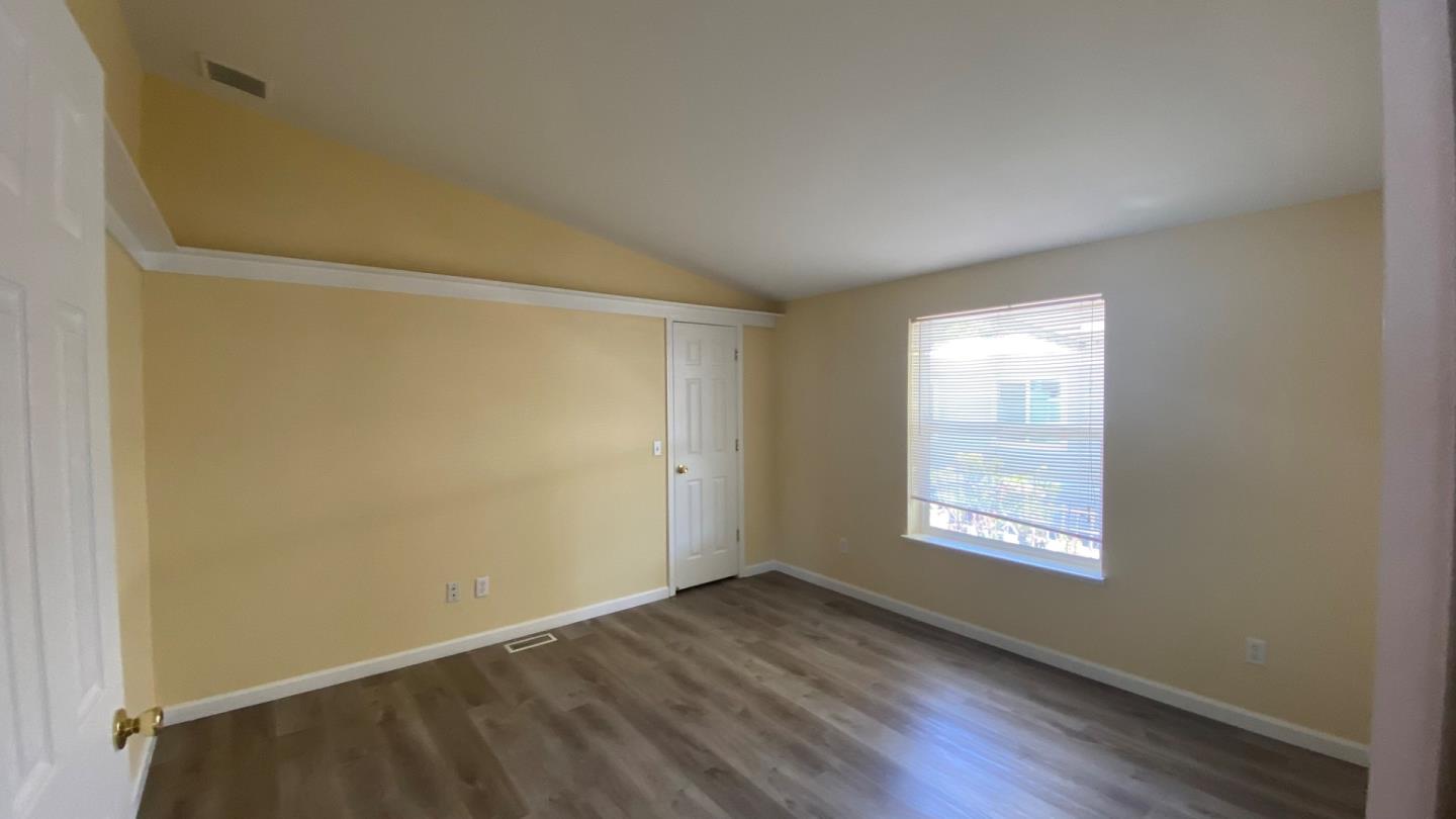 Detail Gallery Image 8 of 21 For 1111 Morse Ave #7,  Sunnyvale,  CA 94089 - 3 Beds | 2 Baths