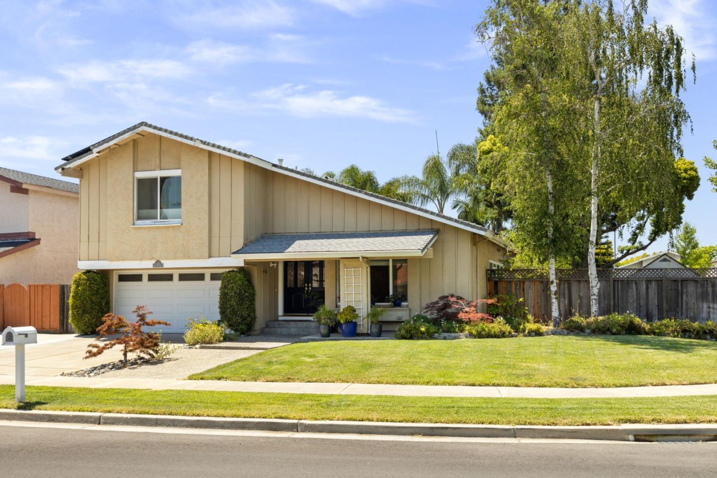 Detail Gallery Image 1 of 1 For 253 N Creek Dr, San Jose,  CA 95139 - 4 Beds | 2/1 Baths