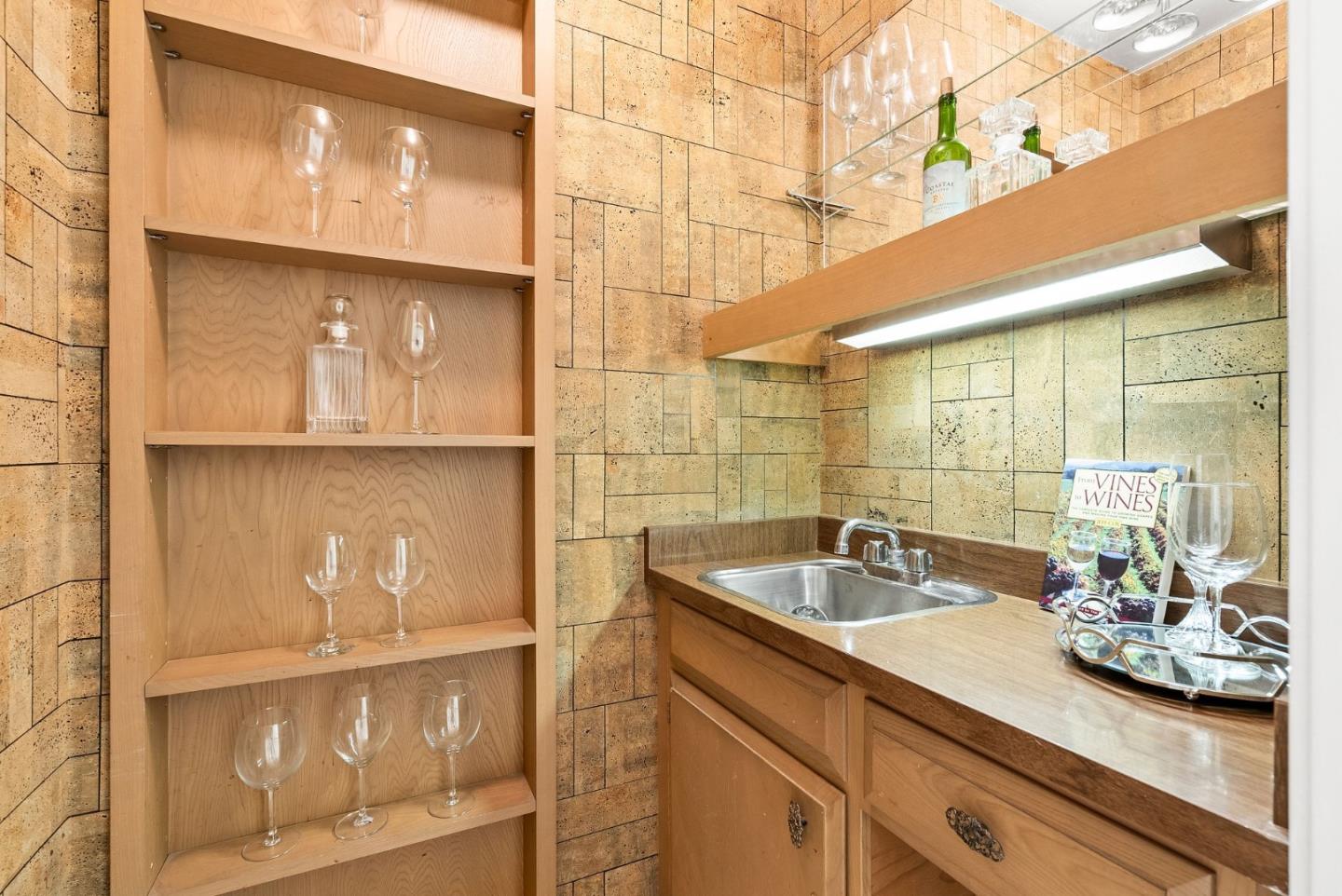 Detail Gallery Image 19 of 24 For 73 Los Altos Sq, Los Altos,  CA 94022 - 2 Beds | 2 Baths