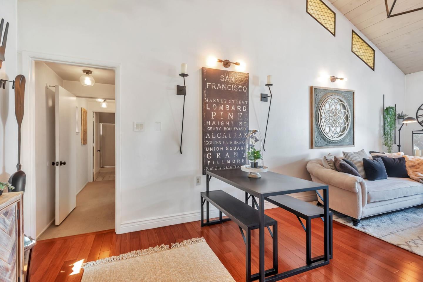 Detail Gallery Image 10 of 67 For 701 Ventura Ave, San Mateo,  CA 94403 - 4 Beds | 3/1 Baths