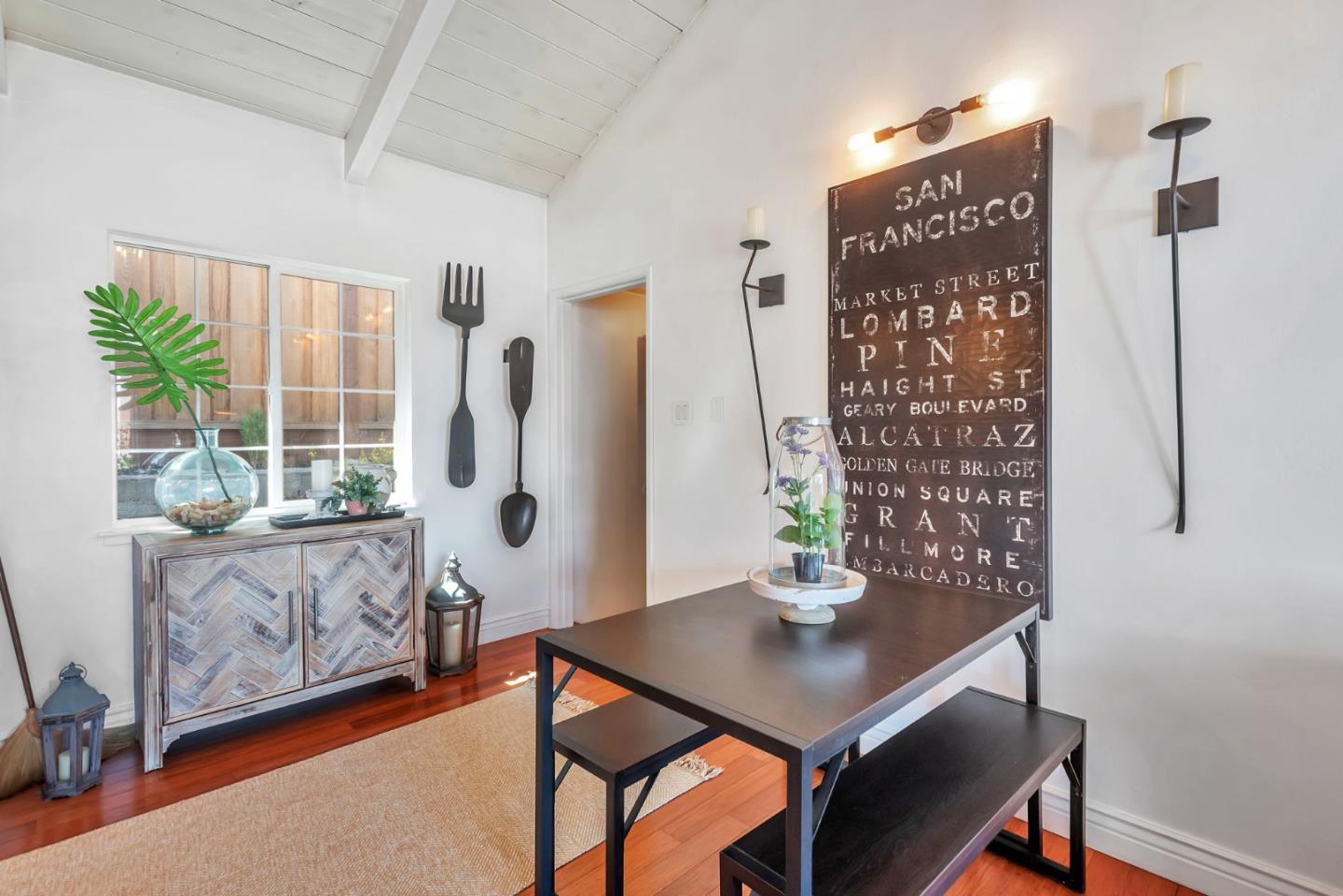 Detail Gallery Image 16 of 67 For 701 Ventura Ave, San Mateo,  CA 94403 - 4 Beds | 3/1 Baths