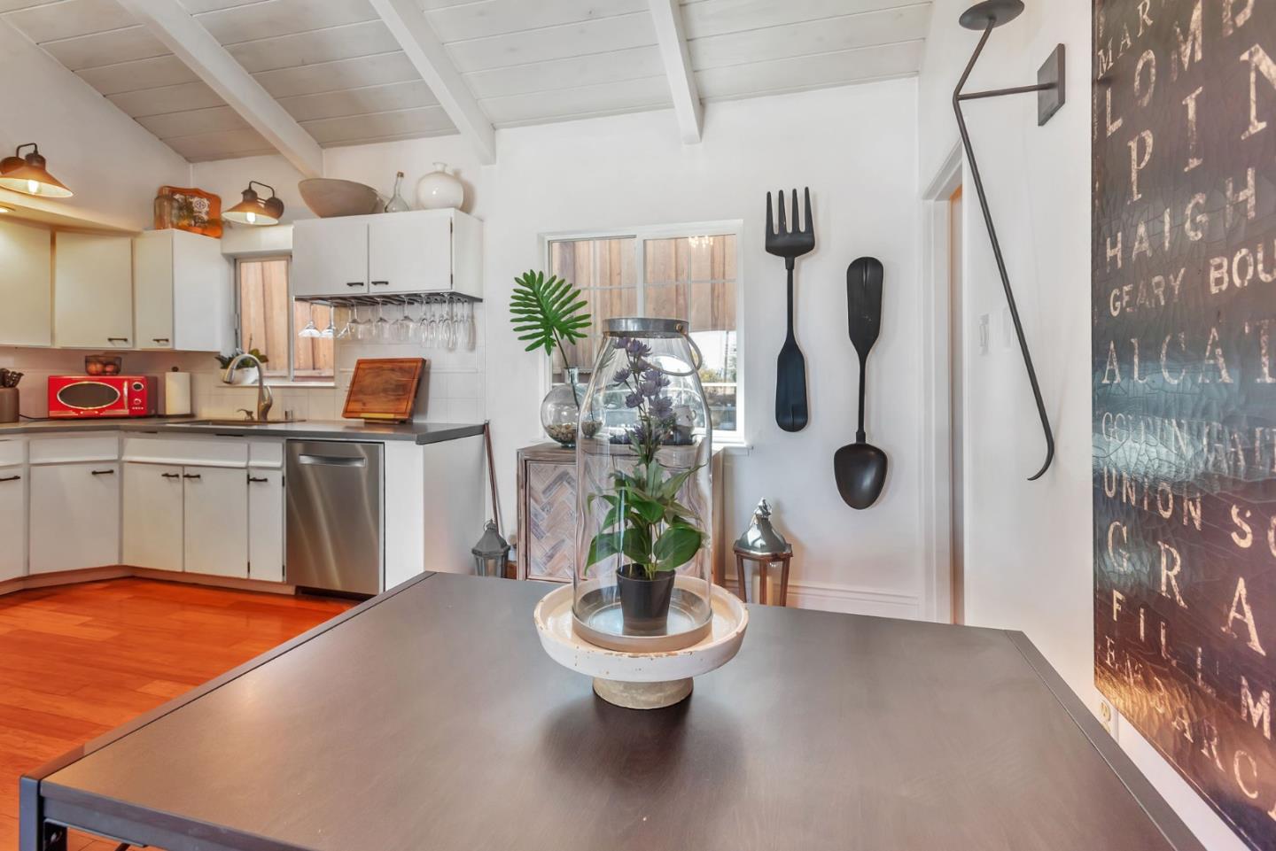 Detail Gallery Image 17 of 67 For 701 Ventura Ave, San Mateo,  CA 94403 - 4 Beds | 3/1 Baths
