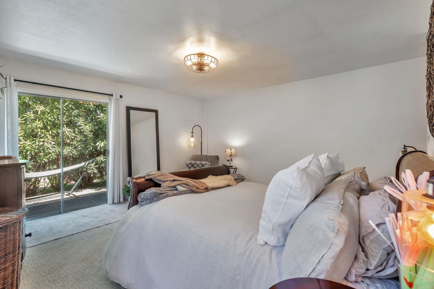 Detail Gallery Image 27 of 67 For 701 Ventura Ave, San Mateo,  CA 94403 - 4 Beds | 3/1 Baths