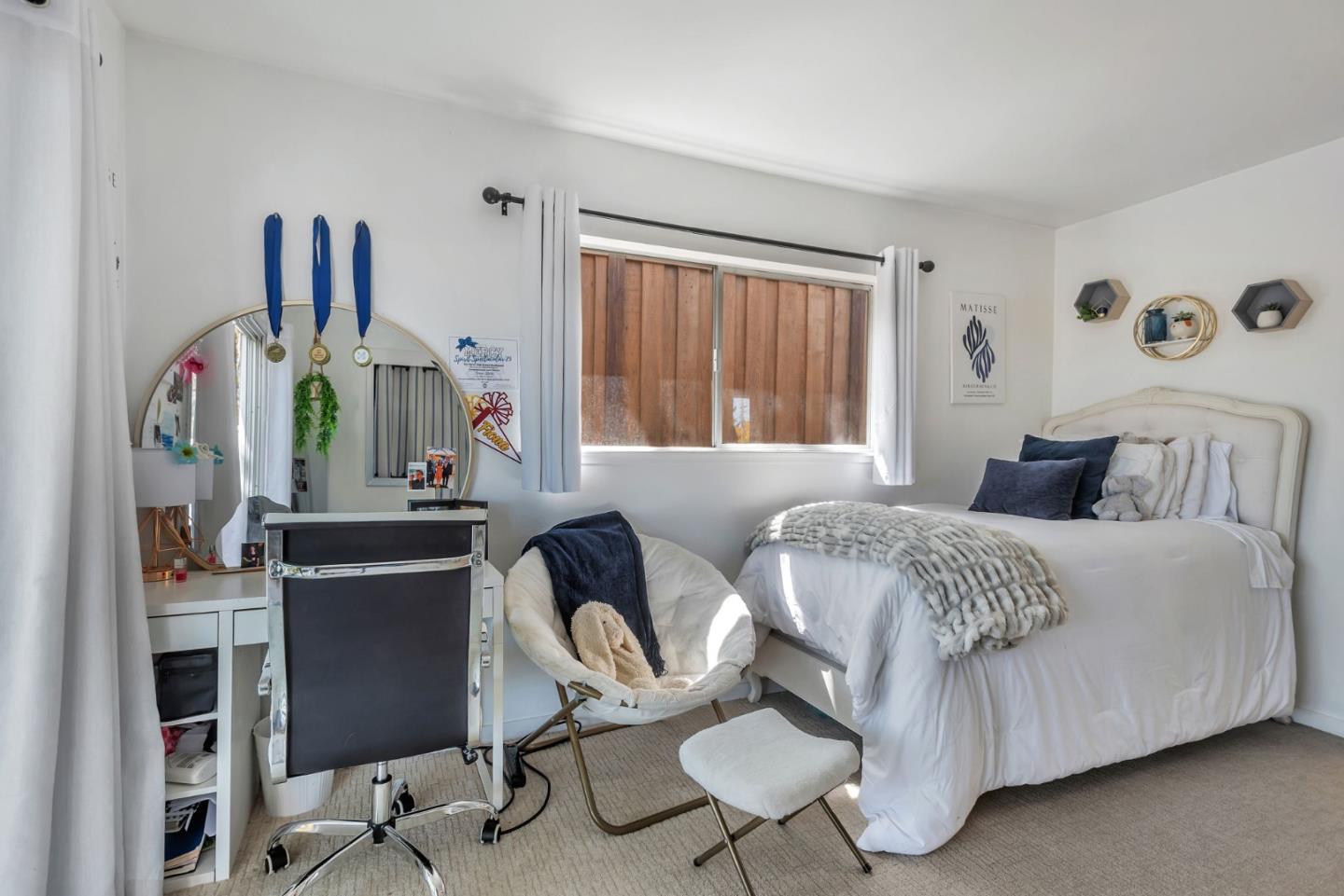 Detail Gallery Image 34 of 67 For 701 Ventura Ave, San Mateo,  CA 94403 - 4 Beds | 3/1 Baths