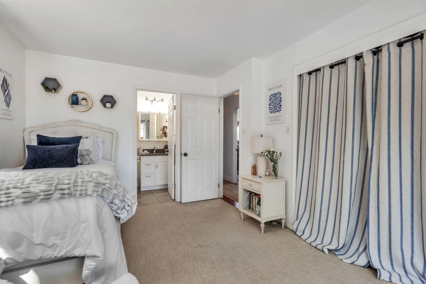 Detail Gallery Image 35 of 67 For 701 Ventura Ave, San Mateo,  CA 94403 - 4 Beds | 3/1 Baths