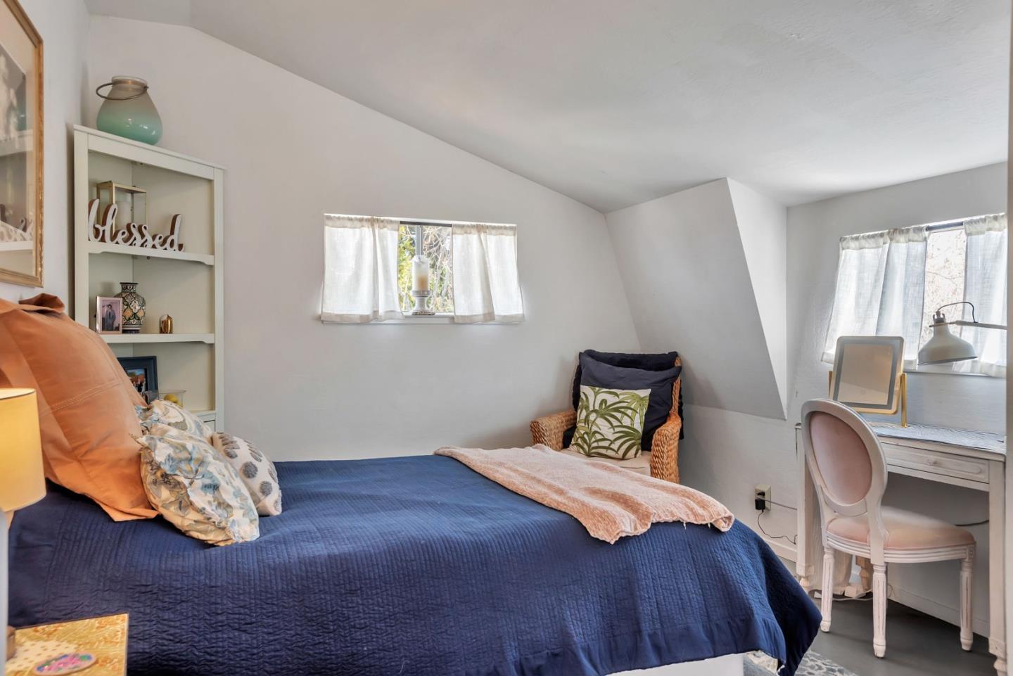 Detail Gallery Image 37 of 67 For 701 Ventura Ave, San Mateo,  CA 94403 - 4 Beds | 3/1 Baths