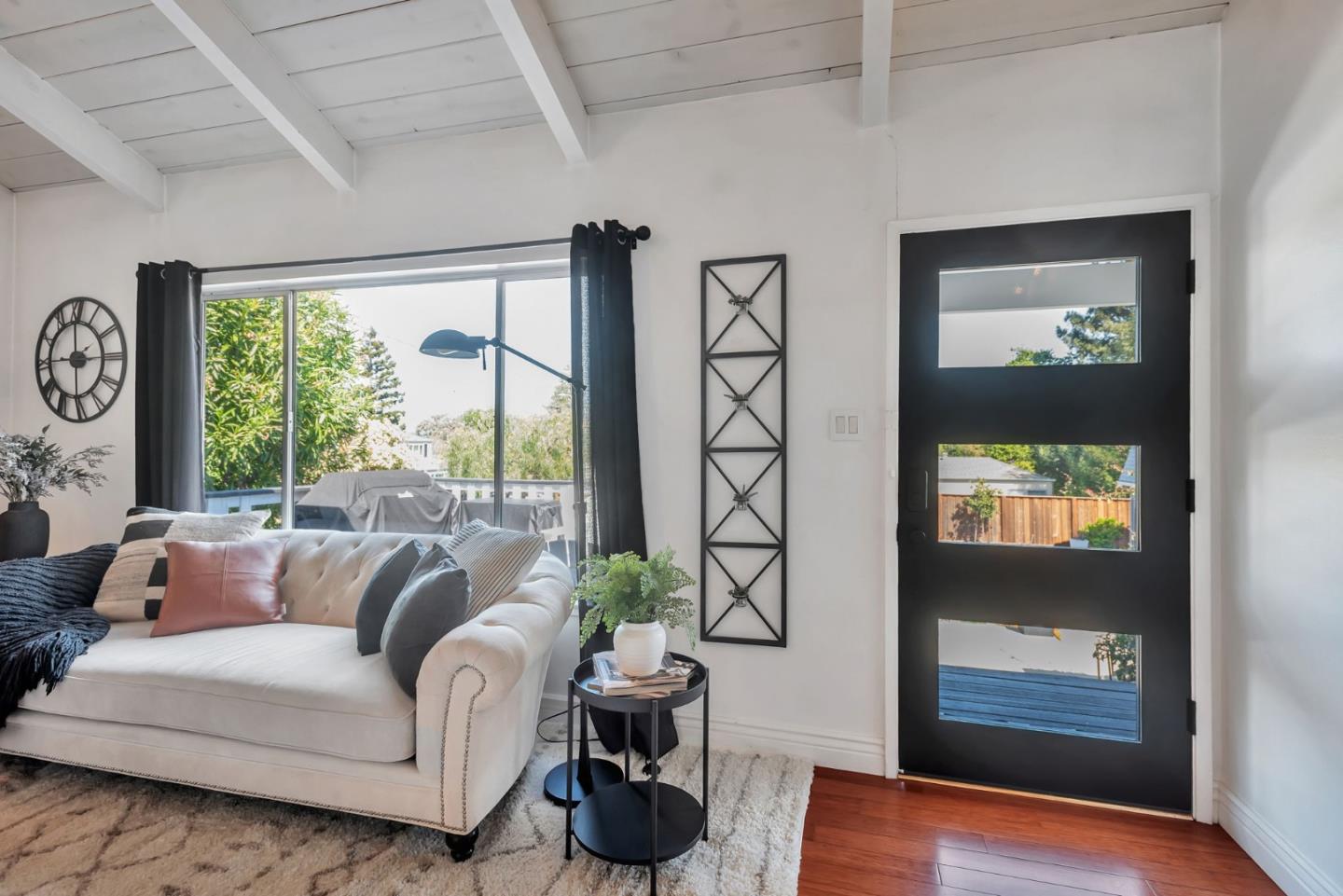 Detail Gallery Image 5 of 67 For 701 Ventura Ave, San Mateo,  CA 94403 - 4 Beds | 3/1 Baths