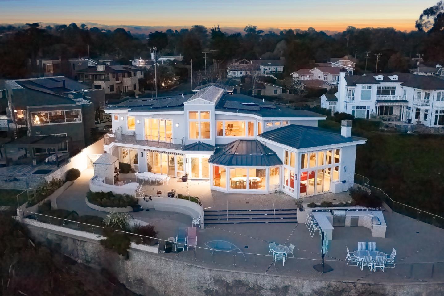 422 Seaview Drive, Aptos, California 95003, 5 Bedrooms Bedrooms, ,6 BathroomsBathrooms,Residential,For Sale,422 Seaview Drive,ML81969451