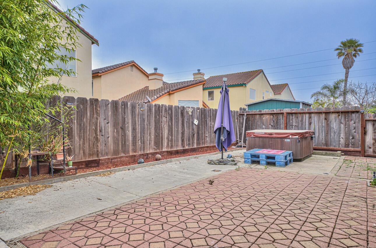 Detail Gallery Image 26 of 30 For 985 Crestview St, Salinas,  CA 93906 - 3 Beds | 2 Baths