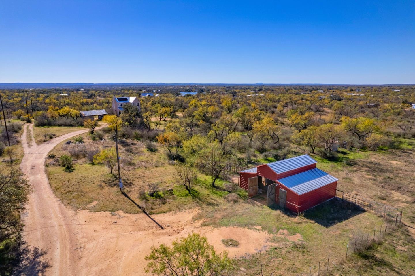 Detail Gallery Image 1 of 42 For 4550 West State Highway 29, Llano,  CA 93544 - 3 Beds | 2/1 Baths