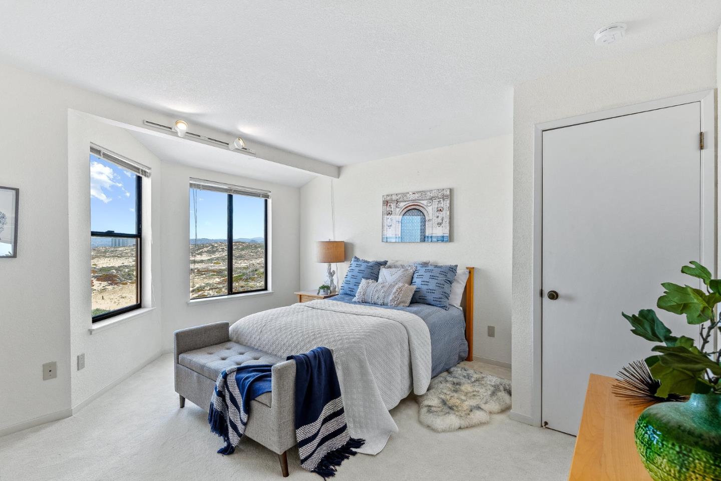 Detail Gallery Image 11 of 30 For 1 Surf Way #231,  Monterey,  CA 93940 - 2 Beds | 2 Baths