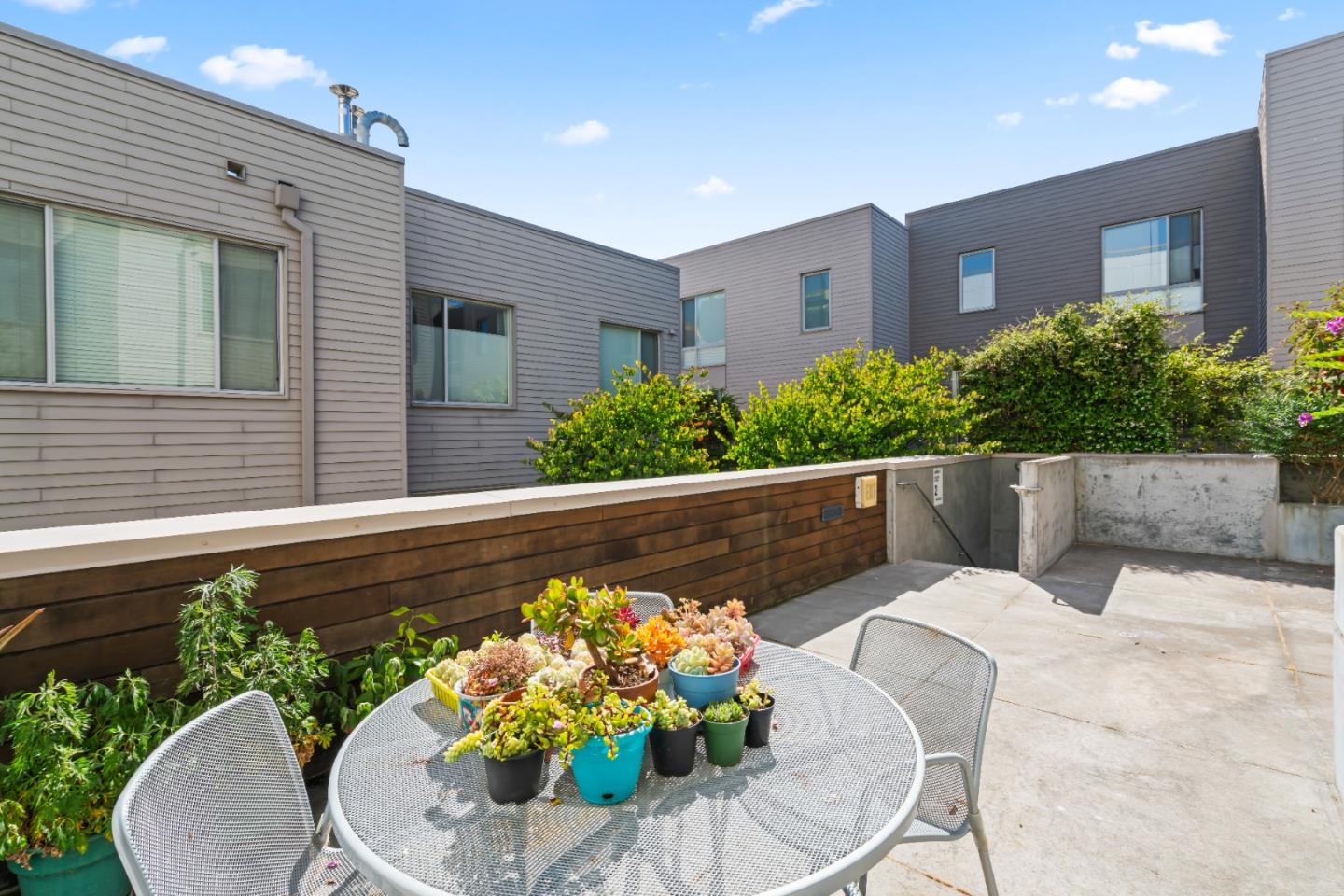 Detail Gallery Image 14 of 21 For 570 Innes Ave #203,  San Francisco,  CA 94124 - 1 Beds | 1 Baths