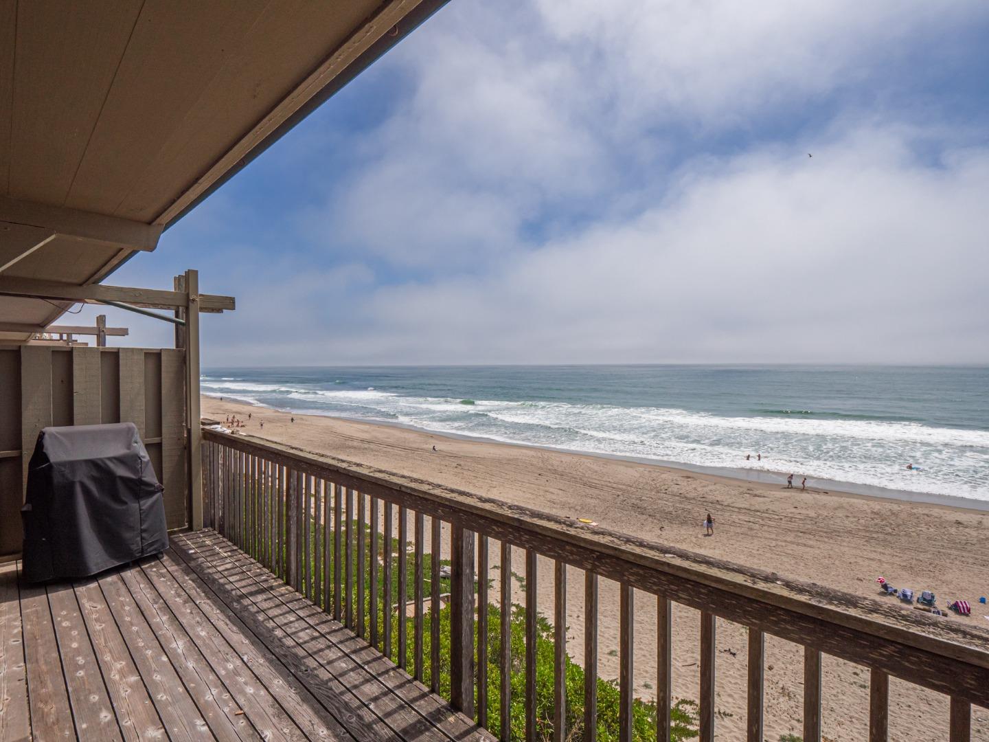 Detail Gallery Image 33 of 61 For 372 Oceanview Dr, La Selva Beach,  CA 95076 - 3 Beds | 3 Baths