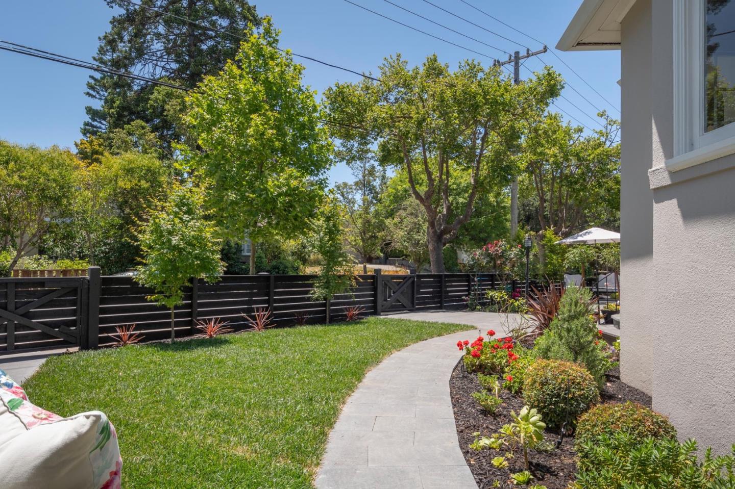 Detail Gallery Image 11 of 33 For 1512 Barroilhet Ave, Burlingame,  CA 94010 - 3 Beds | 2 Baths