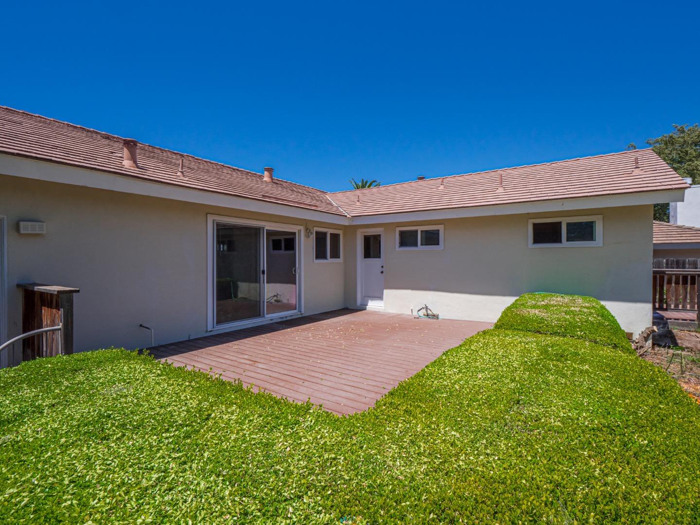 Detail Gallery Image 28 of 39 For 22367 Ortega Dr, Salinas,  CA 93908 - 3 Beds | 2 Baths