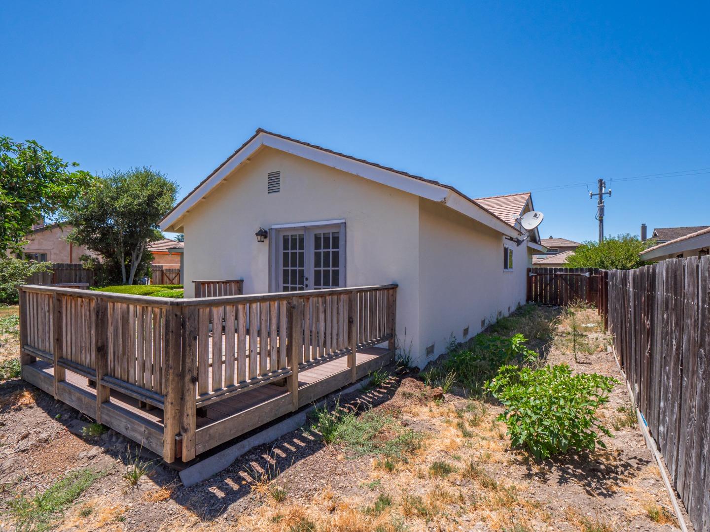 Detail Gallery Image 37 of 39 For 22367 Ortega Dr, Salinas,  CA 93908 - 3 Beds | 2 Baths