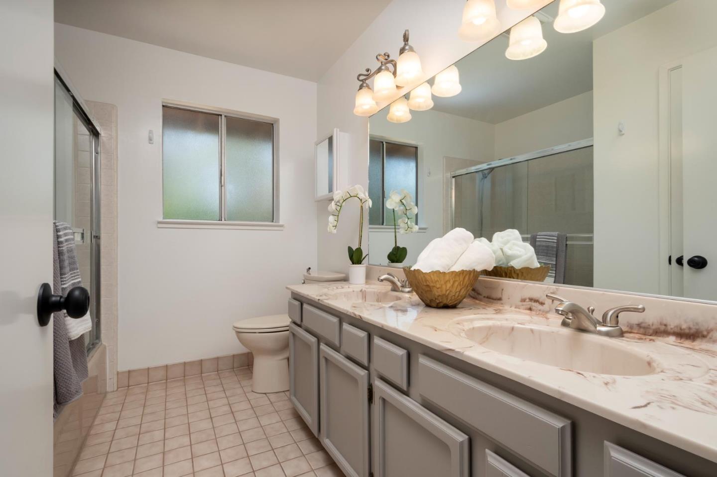 Detail Gallery Image 21 of 26 For 5479 Saint Laurent Ct, San Jose,  CA 95127 - 4 Beds | 2/1 Baths