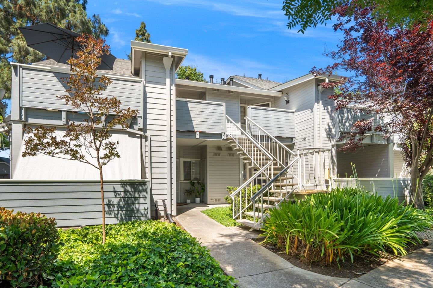 Detail Gallery Image 1 of 1 For 299 Shadow Dance Dr, San Jose,  CA 95110 - 2 Beds | 2 Baths