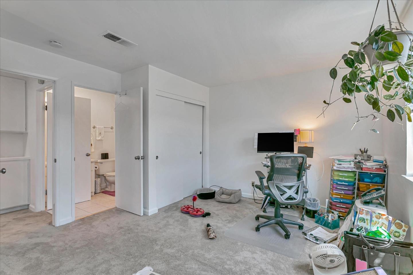 Detail Gallery Image 17 of 37 For 470 N Winchester Blvd #203,  Santa Clara,  CA 95050 - 2 Beds | 2/1 Baths
