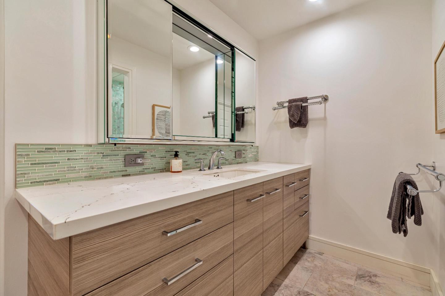 Detail Gallery Image 22 of 69 For 8418 Chenin Blanc Ln, San Jose,  CA 95135 - 2 Beds | 2 Baths