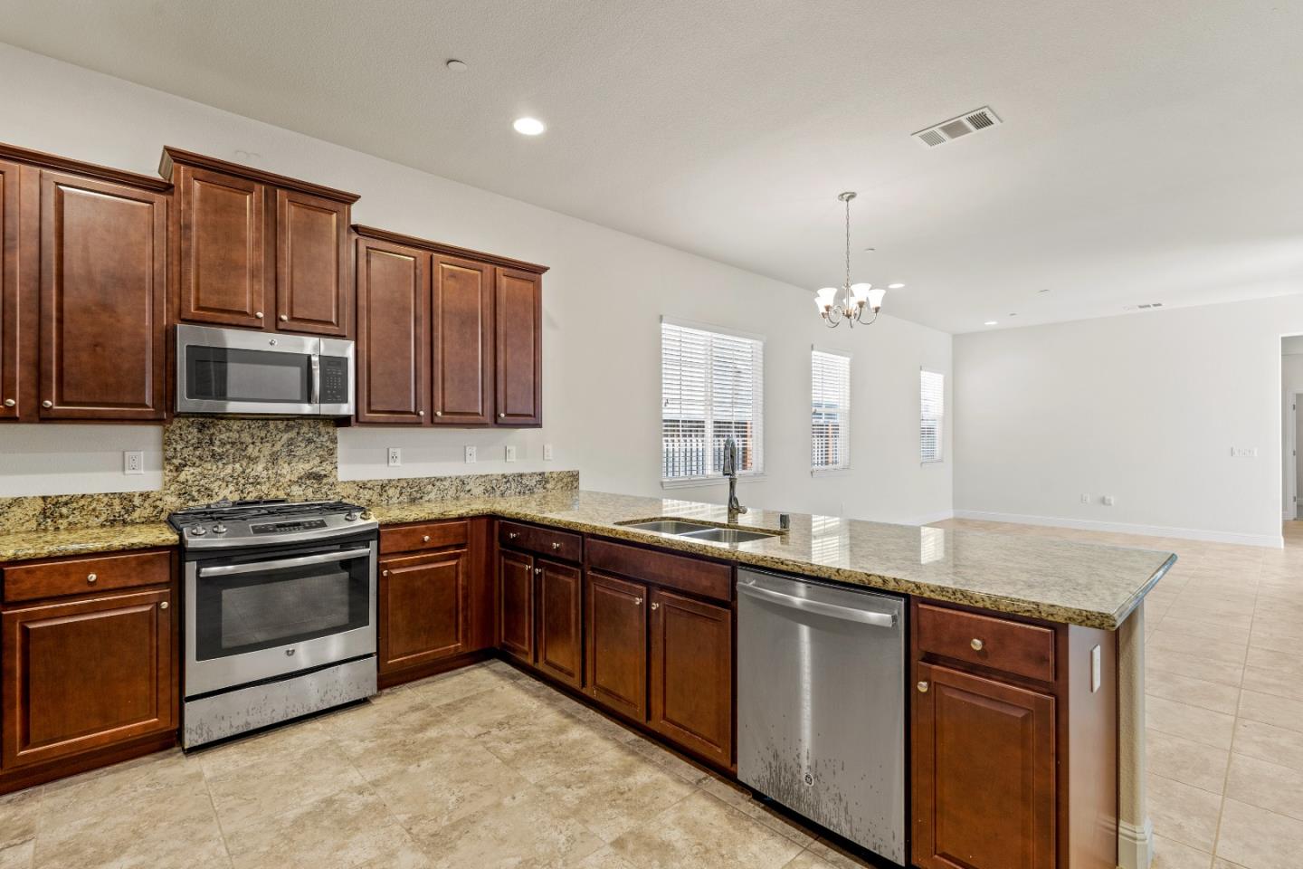 18226 Caldwell St, Monterey County, CA 93933 photo 12