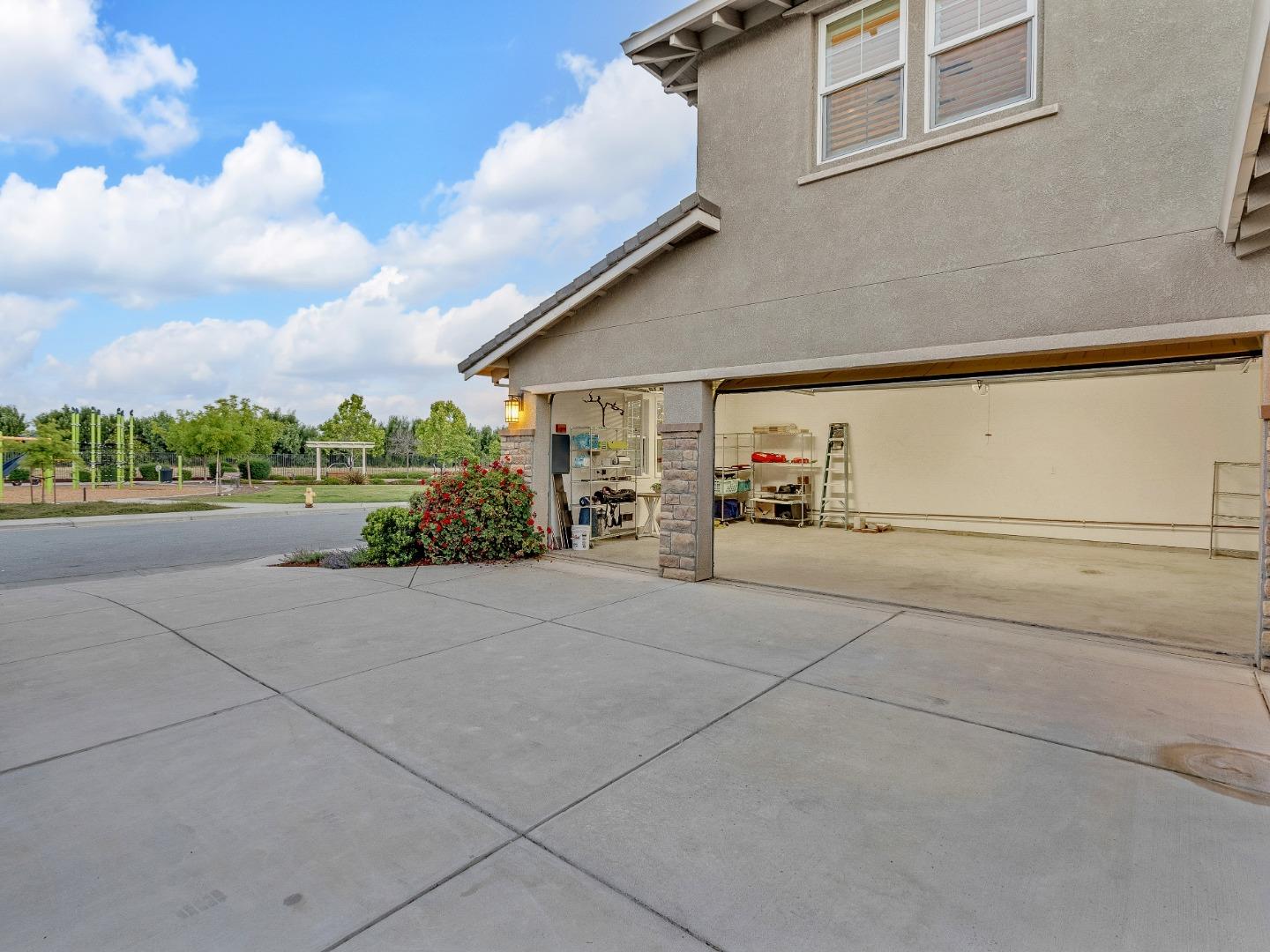 Detail Gallery Image 49 of 65 For 18242 Bautista Cir, Morgan Hill,  CA 95037 - 5 Beds | 5/1 Baths