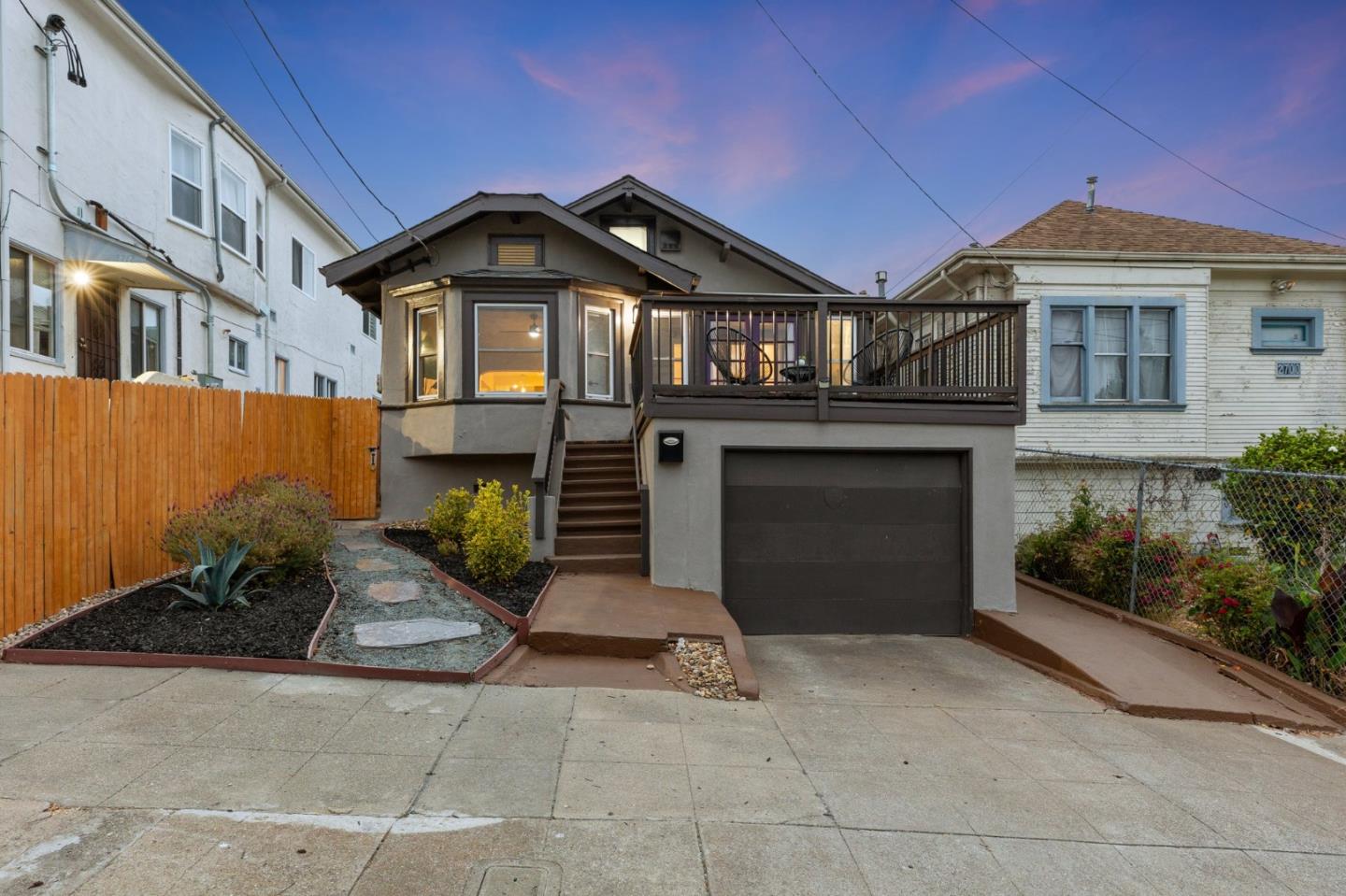 Detail Gallery Image 1 of 1 For 2706 11th Ave, Oakland,  CA 94606 - 3 Beds | 2 Baths