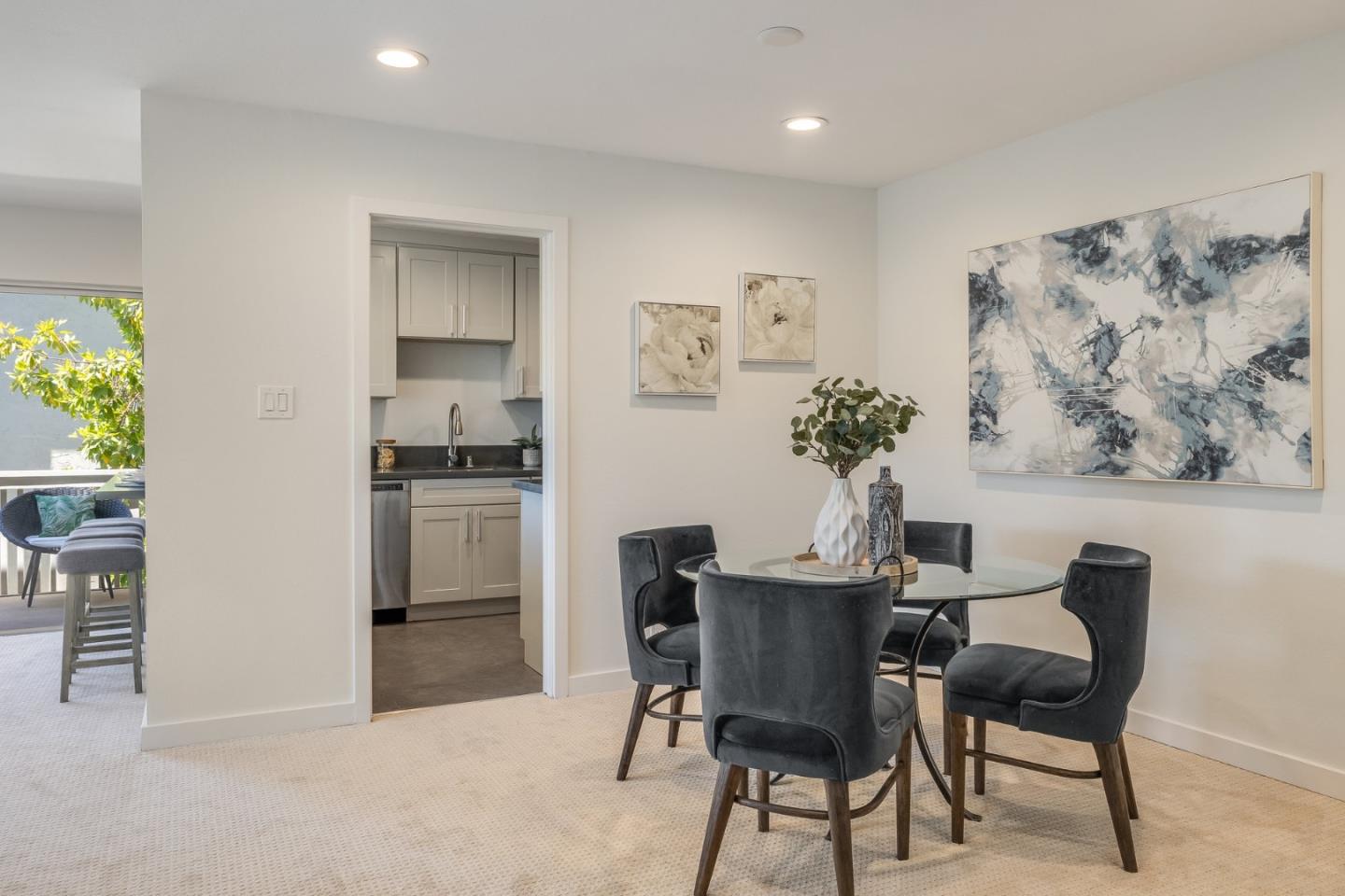 Detail Gallery Image 10 of 37 For 1101 Continentals Way #312,  Belmont,  CA 94002 - 2 Beds | 2 Baths
