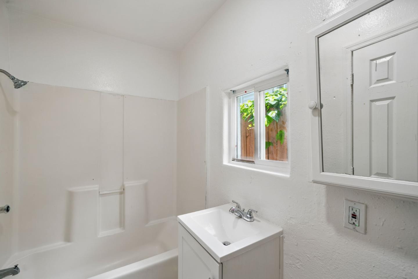 Detail Gallery Image 15 of 25 For 462 Delhi Ave, Stockton,  CA 95206 - – Beds | – Baths