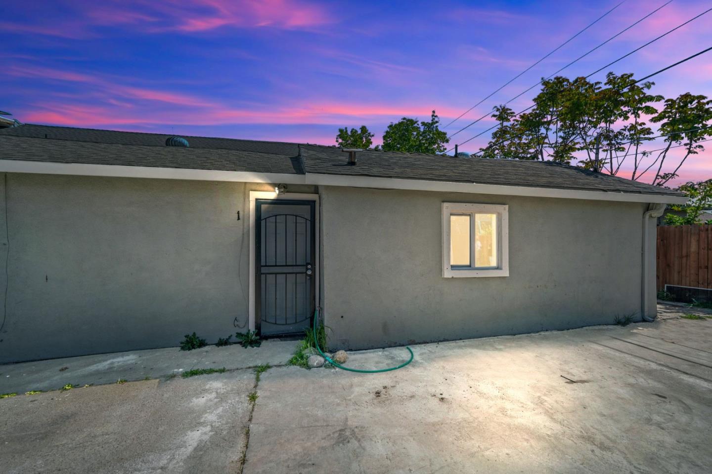 Detail Gallery Image 2 of 25 For 462 Delhi Ave, Stockton,  CA 95206 - – Beds | – Baths