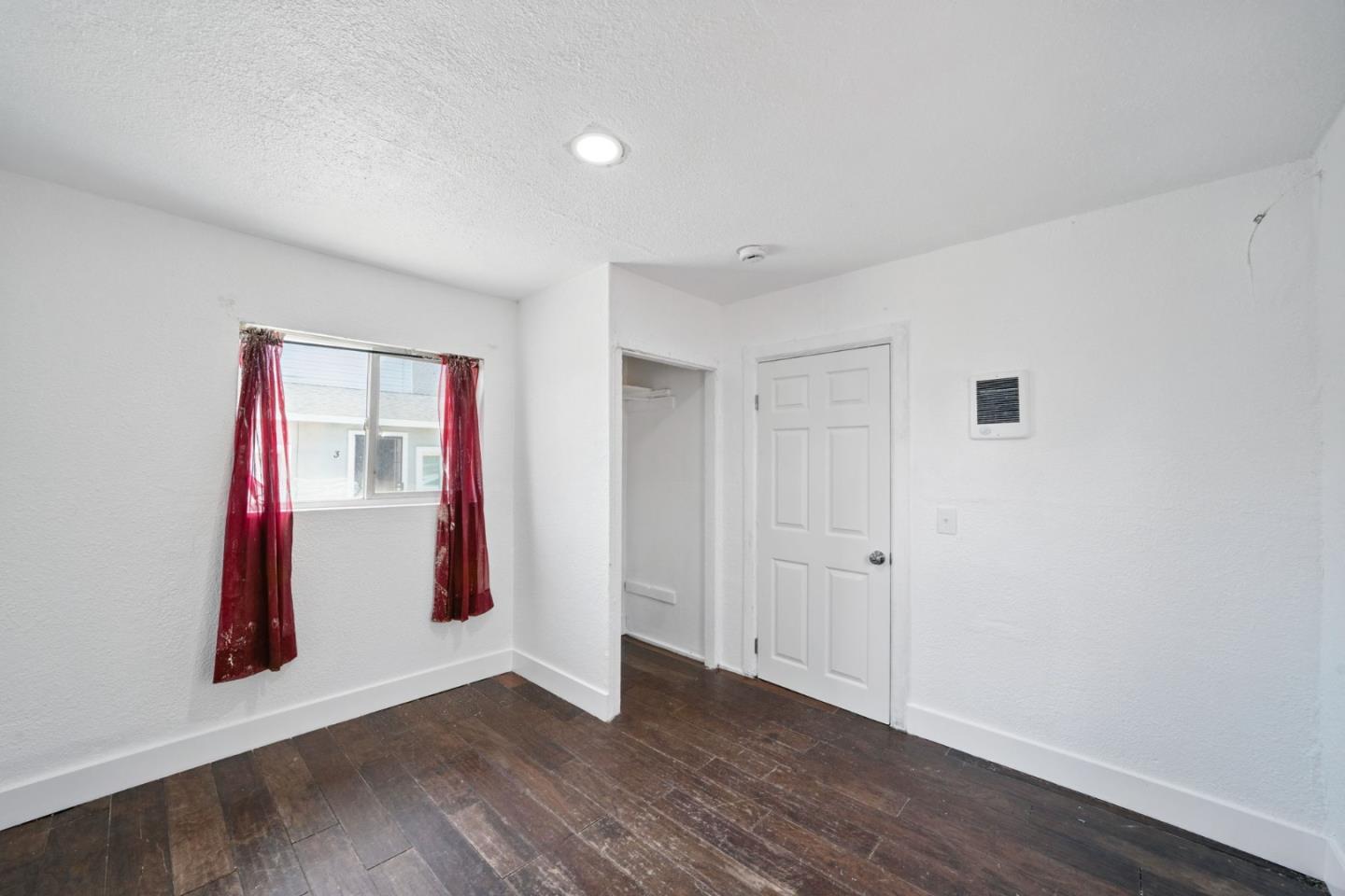 Detail Gallery Image 6 of 25 For 462 Delhi Ave, Stockton,  CA 95206 - – Beds | – Baths