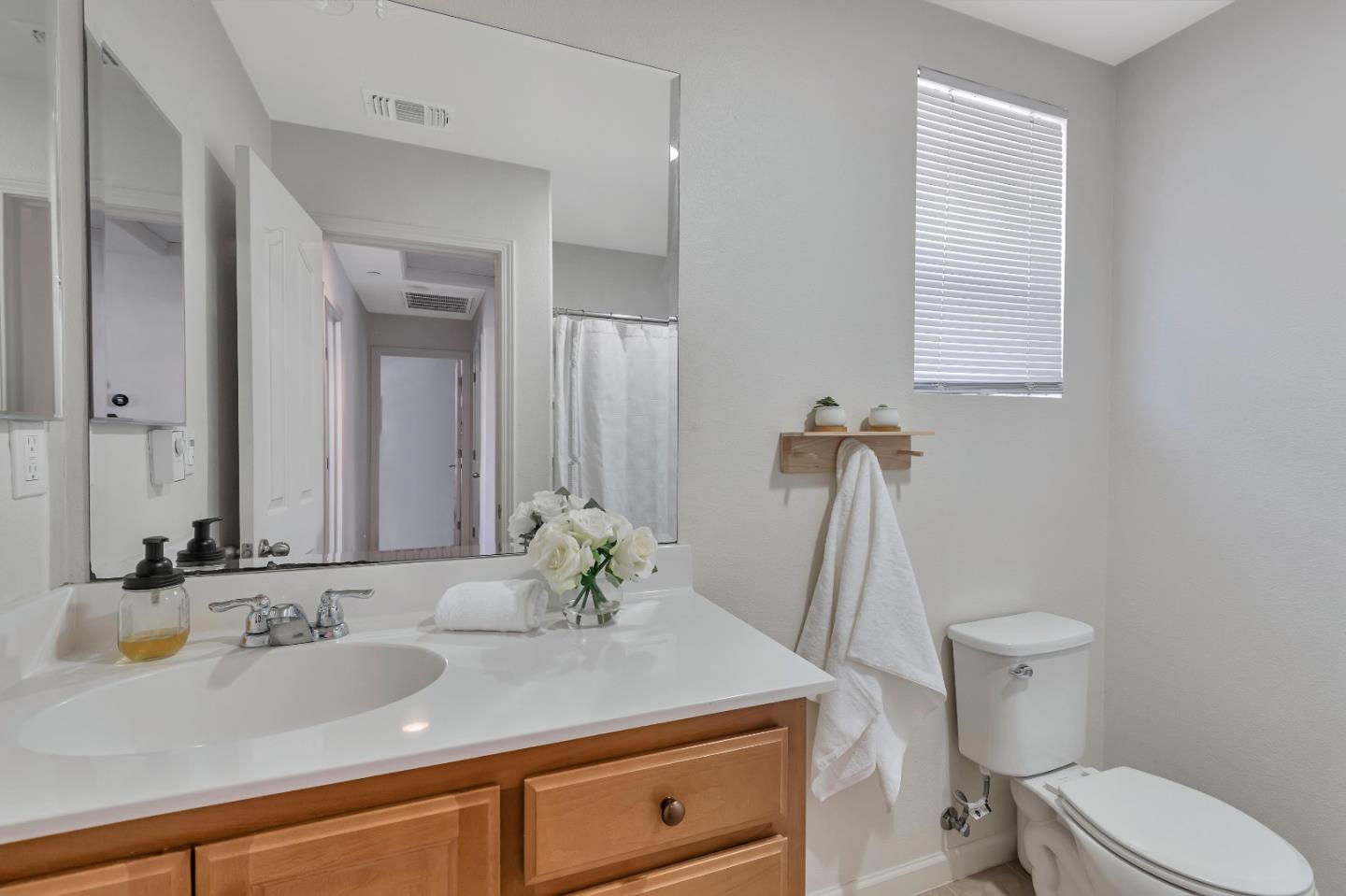 Detail Gallery Image 14 of 19 For 133 Palomino Pl, Gilroy,  CA 95020 - 3 Beds | 2/1 Baths