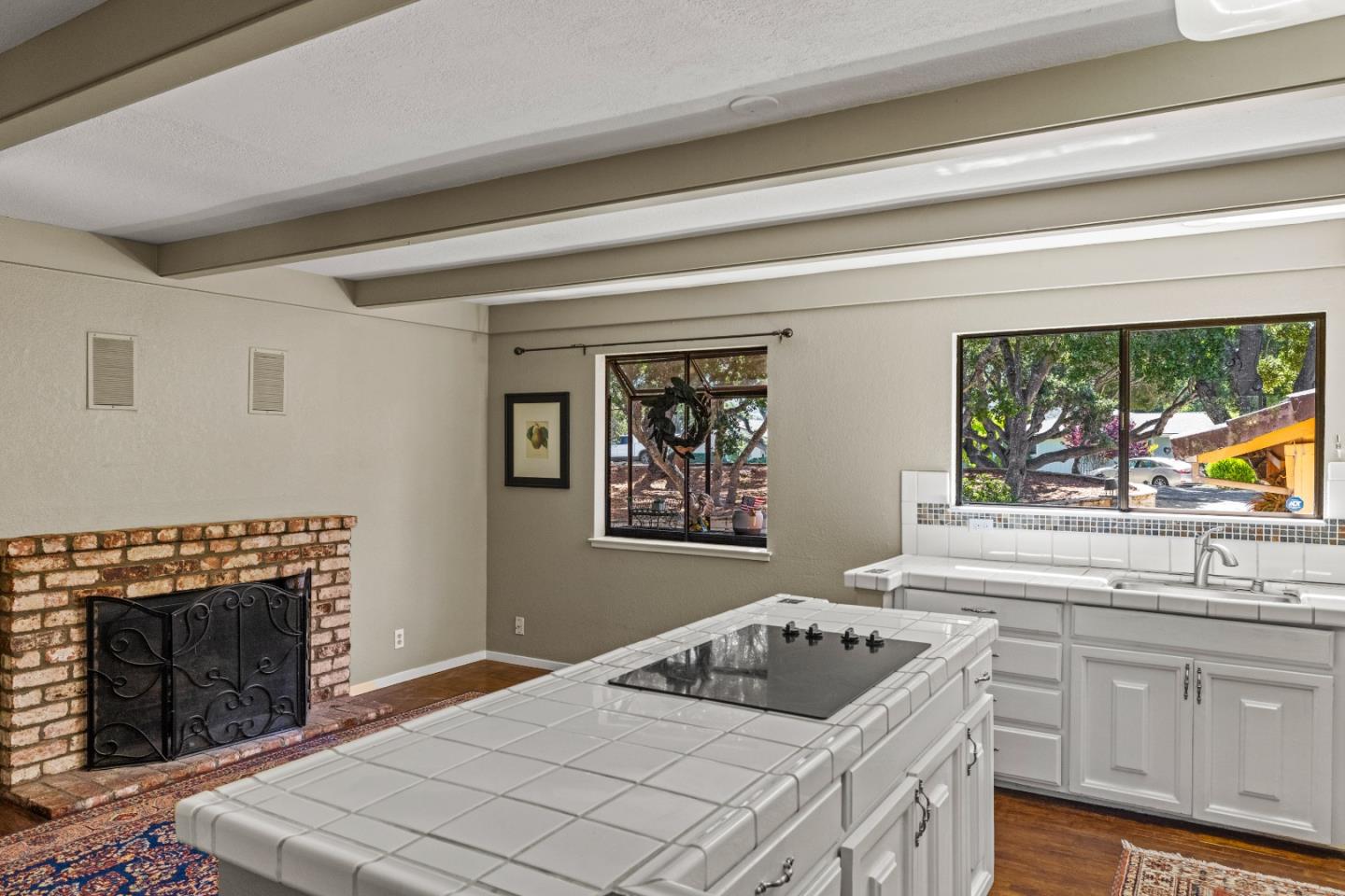 Detail Gallery Image 16 of 36 For 25490 via Paloma, Carmel Valley,  CA 93923 - 3 Beds | 2/1 Baths