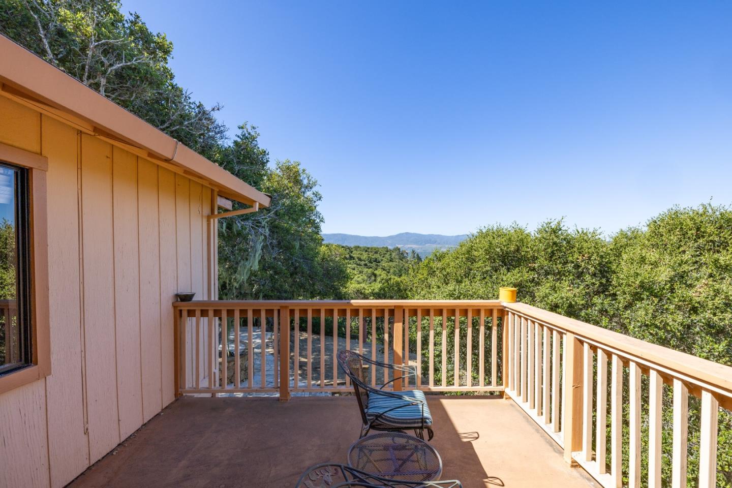 Detail Gallery Image 9 of 36 For 25490 via Paloma, Carmel Valley,  CA 93923 - 3 Beds | 2/1 Baths