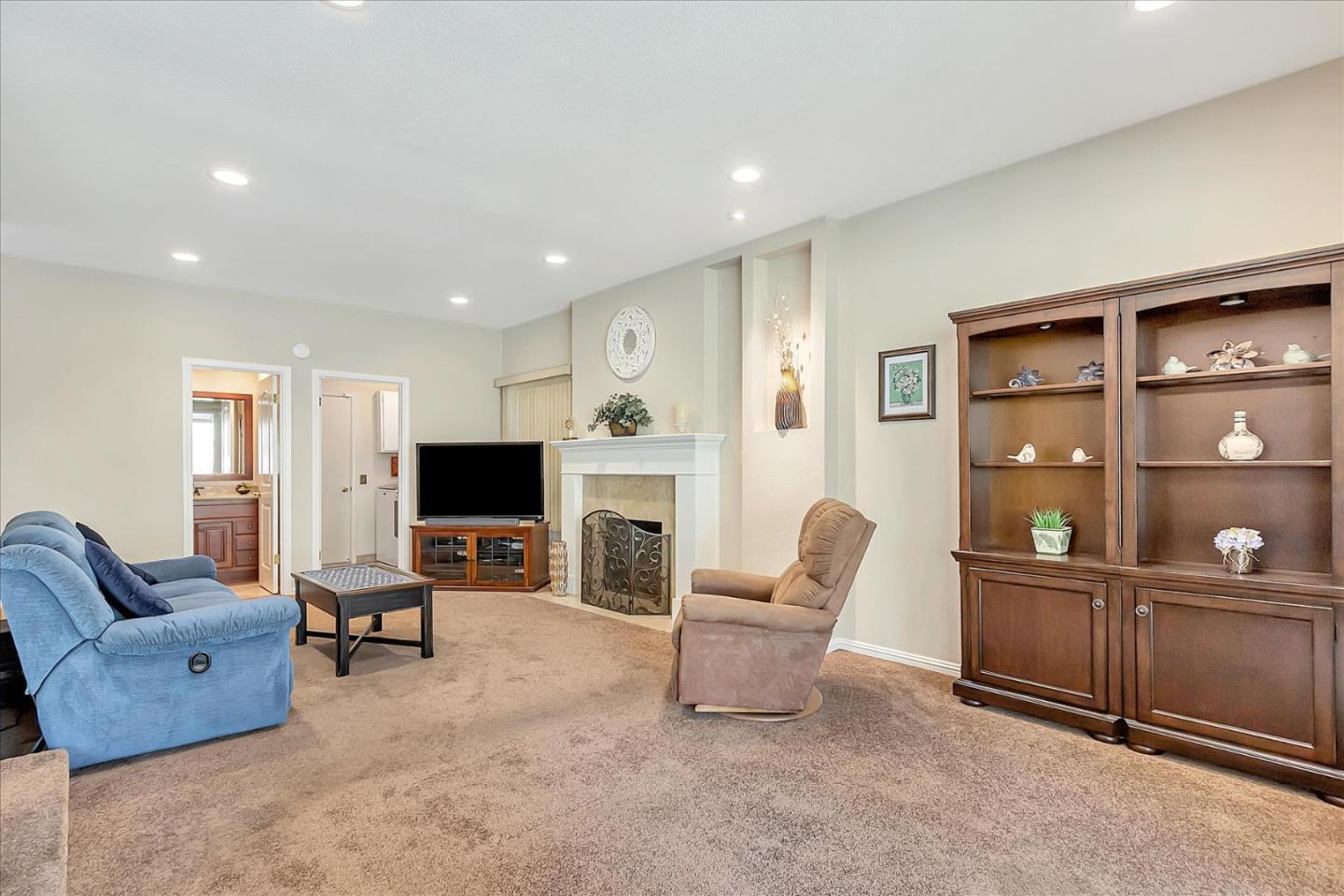 Detail Gallery Image 10 of 45 For 6426 Curie Ct, San Jose,  CA 95123 - 4 Beds | 2/1 Baths