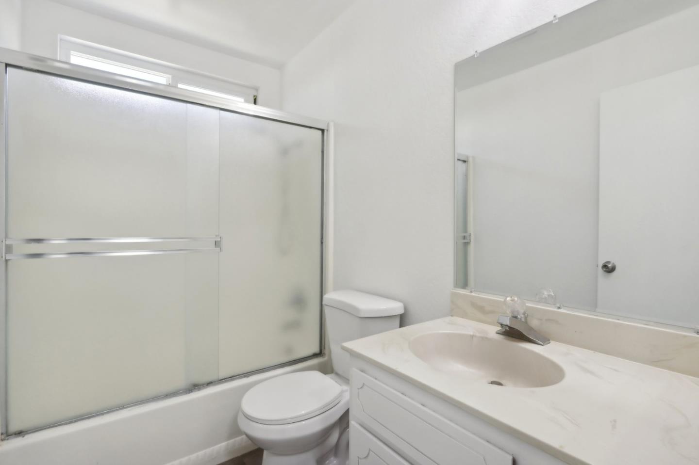 Detail Gallery Image 11 of 22 For 8155 Westwood Dr #22,  Gilroy,  CA 95020 - 1 Beds | 1 Baths