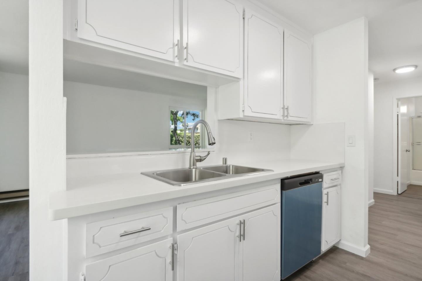 Detail Gallery Image 8 of 22 For 8155 Westwood Dr #22,  Gilroy,  CA 95020 - 1 Beds | 1 Baths