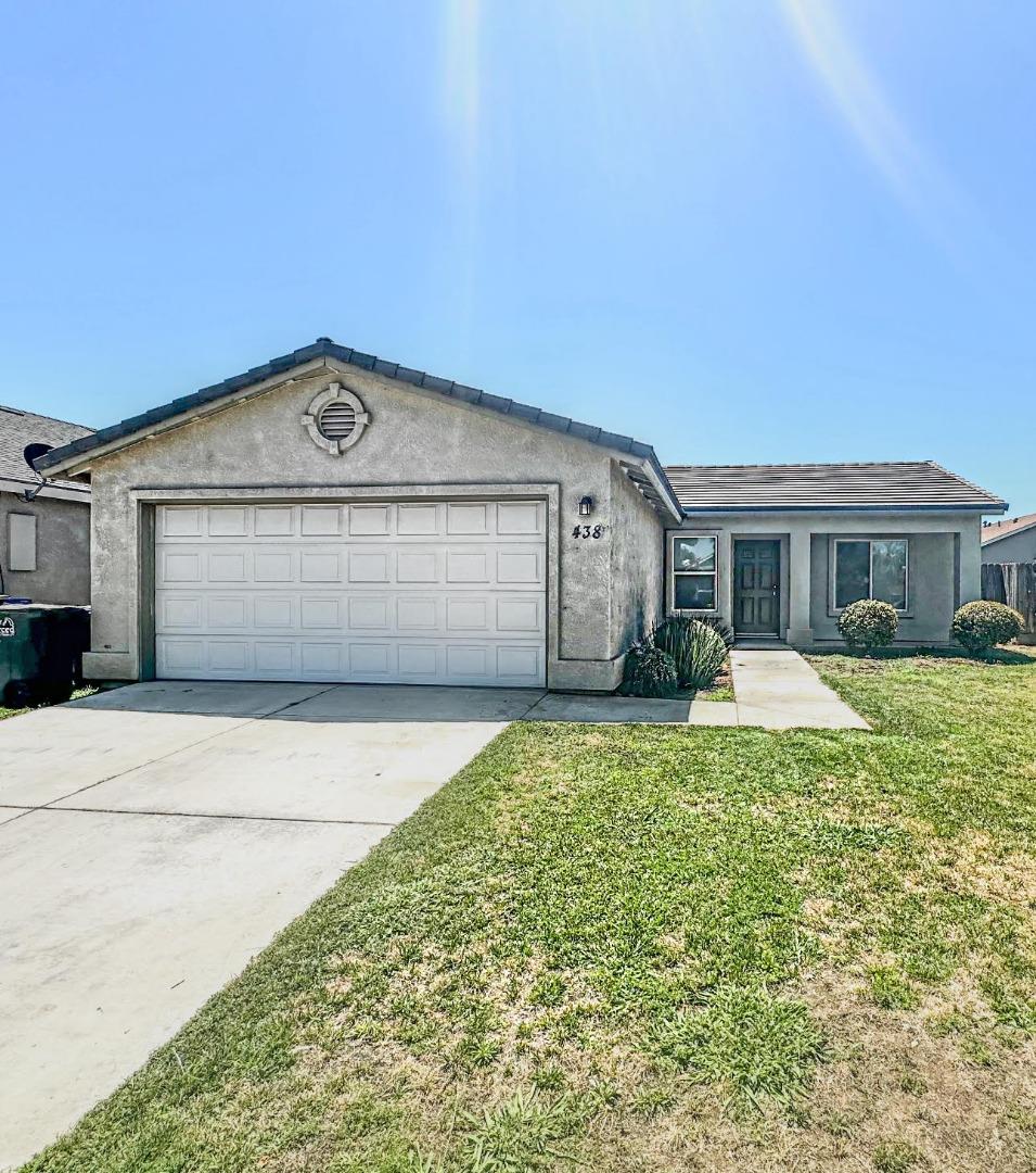 Detail Gallery Image 1 of 17 For 438 Rhianon Dr, Merced,  CA 95341 - 3 Beds | 2 Baths