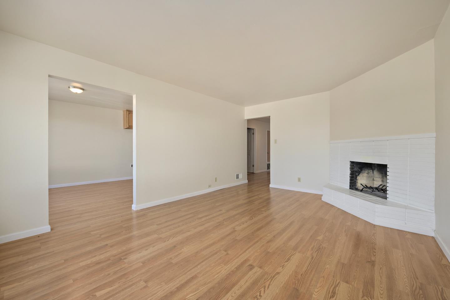 Detail Gallery Image 6 of 22 For 771 Templeton Ave, Daly City,  CA 94014 - 4 Beds | 1 Baths