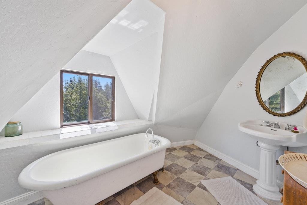 Detail Gallery Image 24 of 30 For 2900 Buzzard Lagoon Rd, Corralitos,  CA 95076 - 3 Beds | 2 Baths